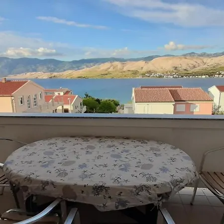 Apartment Presecki Pag Town