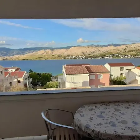 Apartment Presecki Pag Town