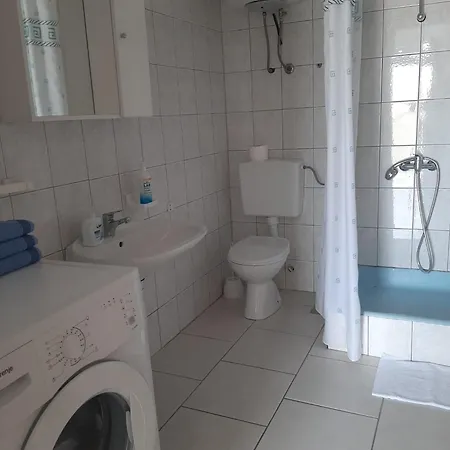 Presecki Apartment Pag Town