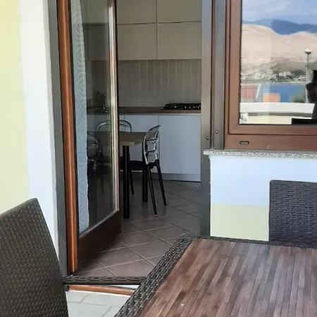 Apartment Presecki Pag Town