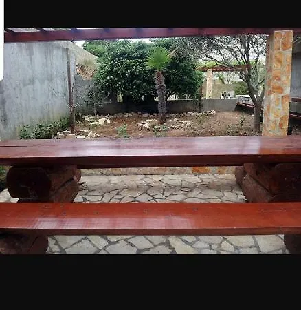Presecki Apartment Pag Town