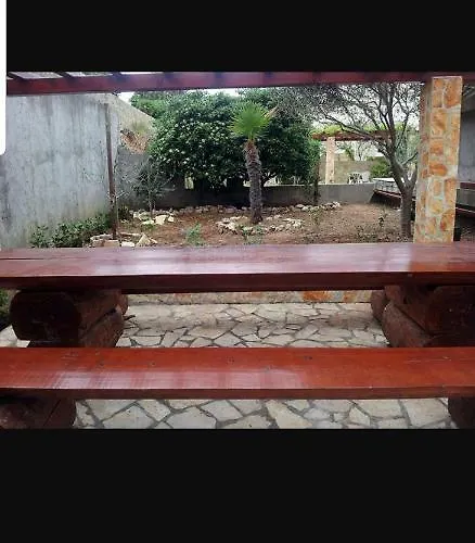 Presecki Apartmán Pag Town